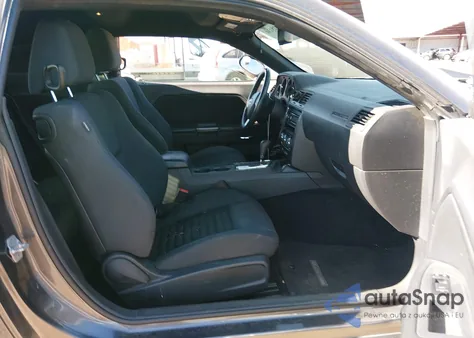 2013 Dodge Challenger Sxt z USA, uszkodzony, nr VIN 2C3CDYAG3DH649129